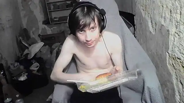 Snapshot of makarov1993 chatting on July 28, 2:13 pm makarov1993 online show from July 28, 2:13 pm