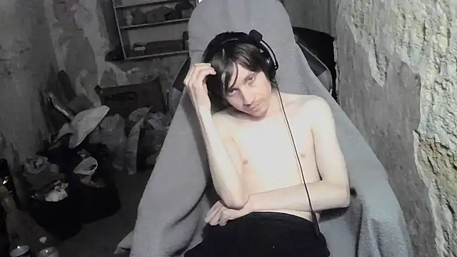 Snapshot of makarov1993 chatting on July 28, 3:21 pm makarov1993 online show from July 28, 3:21 pm