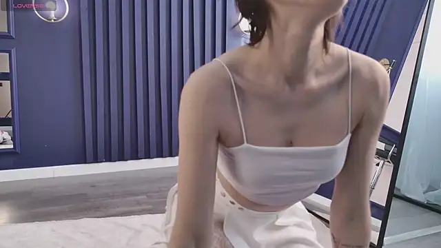 chloe dreammm online show from March 7, 1:08 pm