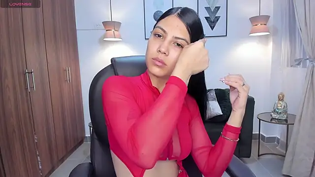 dafne hills online show from November 27, 8:00 pm