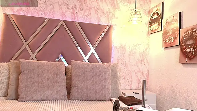 Aliice1  online show from September 12, 7:47 pm