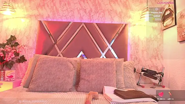 Aliice1  online show from October 4, 8:40 pm