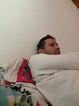 Michaell Spinelly online show from April 10, 3:28 pm