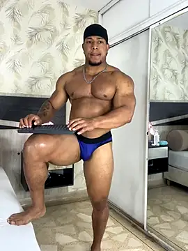 Travis lenox  online show from October 26, 2:50 am