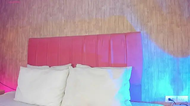 Snapshot of Kendra_kobein chatting on November 25, 7:47 pm Kendra kobein online show from November 25, 7:47 pm