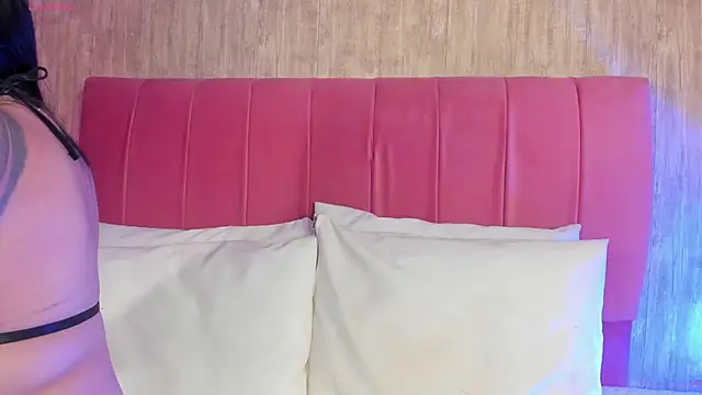 Snapshot of Kendra_kobein chatting on December 13, 8:58 pm Kendra kobein online show from December 13, 8:58 pm