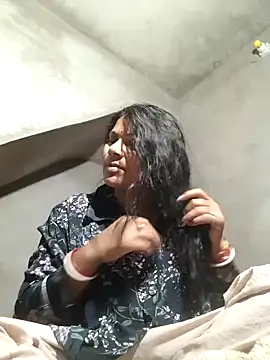 couple 71 online show from April 13, 4:45 pm