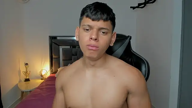 Snapshot of jett_carte chatting on November 8, 12:22 am jett carte online show from November 8, 12:22 am