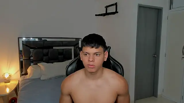 Snapshot of jett_carte chatting on November 8, 8:29 pm jett carte online show from November 8, 8:29 pm