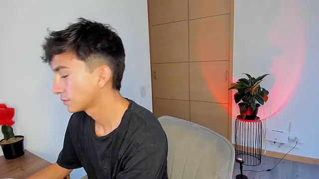 sweettaaron01 online show from September 16, 5:58 pm