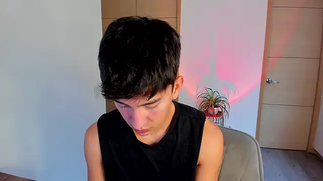 sweettaaron01 online show from September 30, 5:18 pm