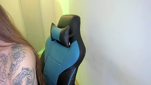 Scarbadgirl  online show from March 13, 3:46 am