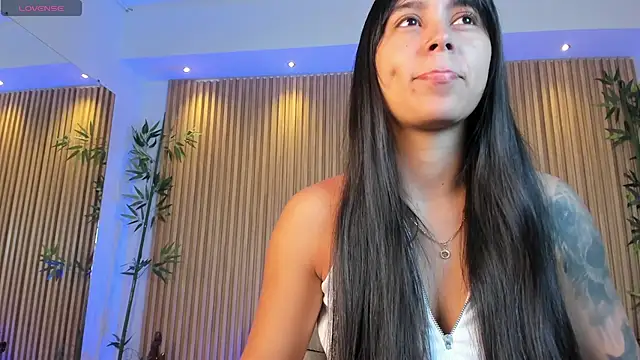 Snapshot of freyja_sweet_ chatting on October 12, 11:31 am freyja sweet  online show from October 12, 11:31 am