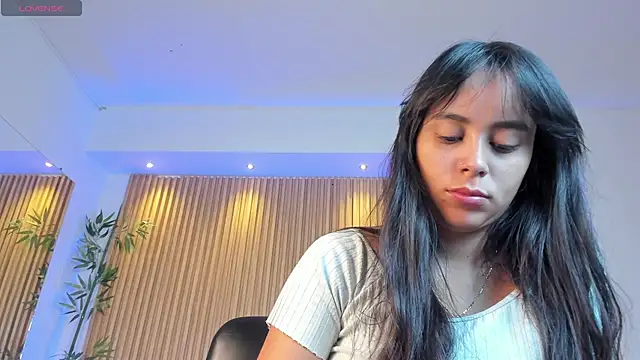 Snapshot of freyja_sweet_ chatting on October 13, 12:05 pm freyja sweet  online show from October 13, 12:05 pm