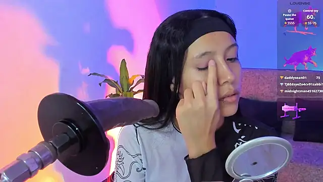 alicemoon   online show from December 3, 10:13 am