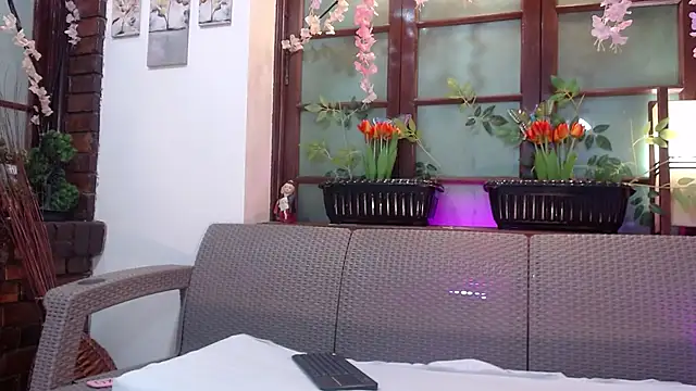 samara selene online show from July 11, 6:32 pm