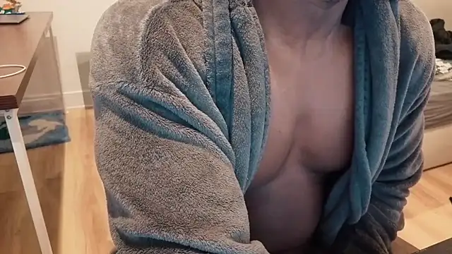 Snapshot of BBCThomas1231 chatting on December 5, 4:58 pm BBCThomas1231 online show from December 5, 4:58 pm