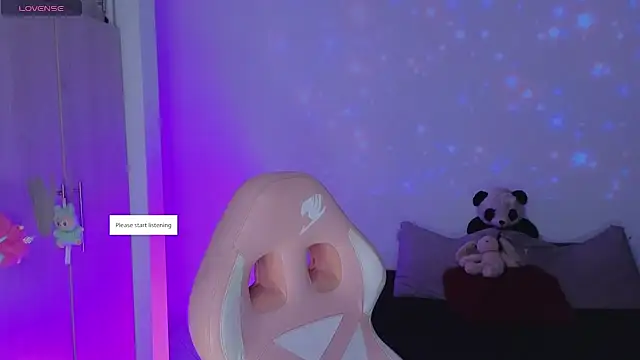 Snapshot of Moonlightt_21 chatting on October 5, 1:59 am Moonlightt 21 online show from October 5, 1:59 am