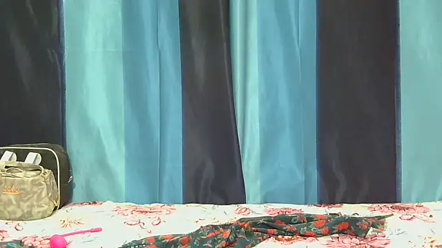 Aarti misty71 online show from September 23, 4:37 am