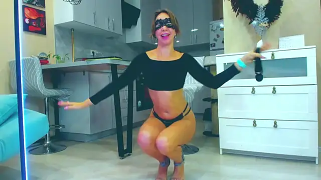 MadinaBrown online show from October 10, 5:01 pm