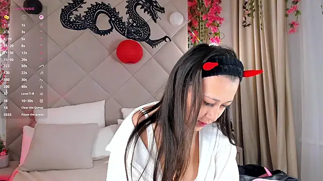 Snapshot of Nelly_Kimm chatting on November 21, 1:48 am Nelly Kimm online show from November 21, 1:48 am