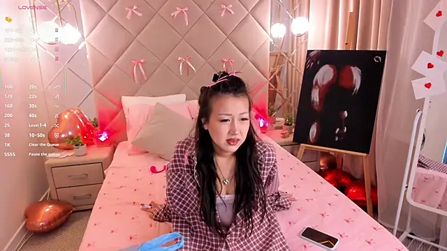 Nelly Kimm online show from March 1, 1:18 am