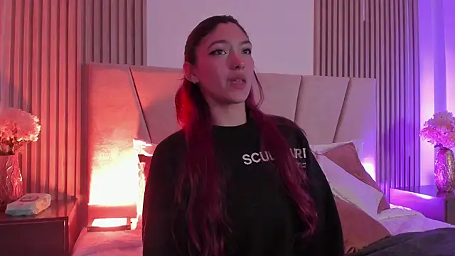 Victoria Beaumont online show from December 4, 3:38 am