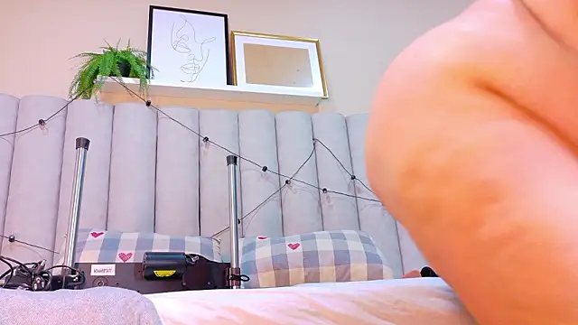 JenaCooper  online show from February 6, 3:00 am