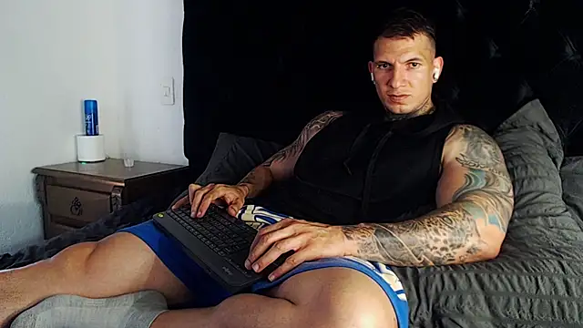 Shane Clay online show from April 13, 7:19 pm