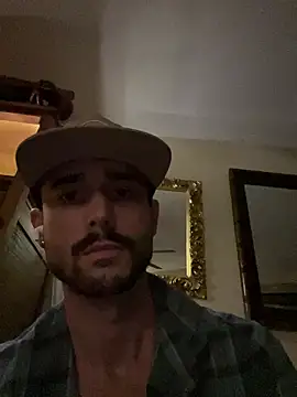 Snapshot of Discreetlylimitless chatting on February 25, 1:54 pm Discreetlylimitless online show from February 25, 1:54 pm