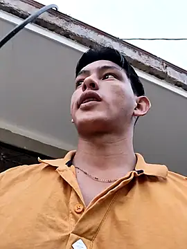 Hiroshi Shen online show from September 12, 11:10 am