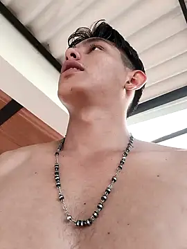 Hiroshi Shen online show from October 25, 10:15 pm