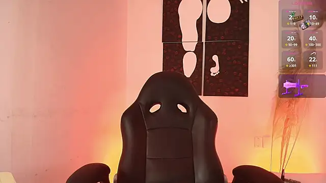 Snapshot of Iamlola_ chatting on October 11, 4:01 am Iamlola online show from October 11, 4:01 am