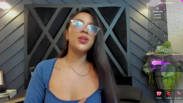 zoe martins  online show from September 13, 5:24 pm