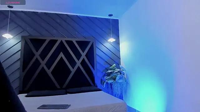 zoe martins  online show from February 6, 5:27 pm