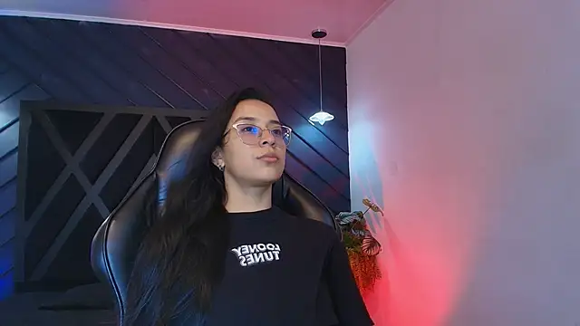 zoe martins  online show from March 16, 5:17 pm