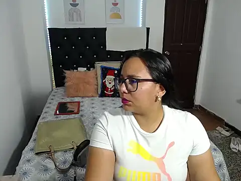 Snapshot of maria_sexx96 chatting on September 10, 4:18 pm maria sexx96 online show from September 10, 4:18 pm