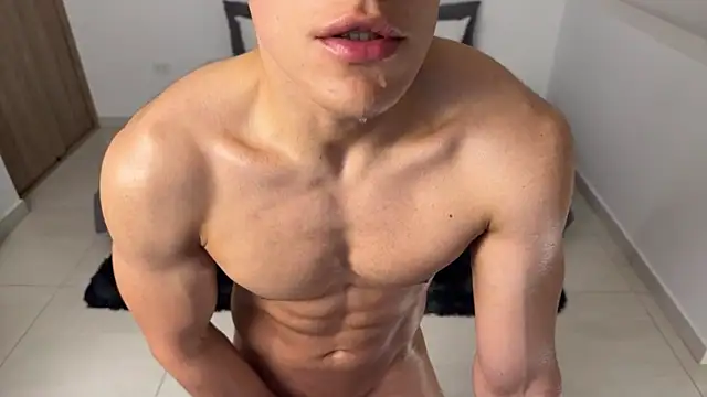 Maxx Lancaster online show from March 17, 3:04 pm