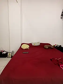 queemking online show from April 2, 1:03 am