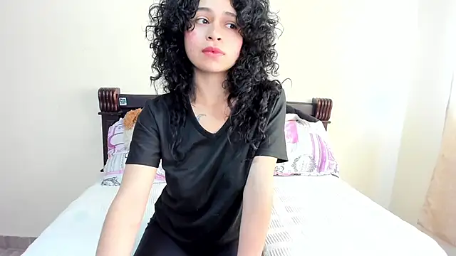 Snapshot of _hesttia chatting on September 15, 7:14 pm  hesttia online show from September 15, 7:14 pm