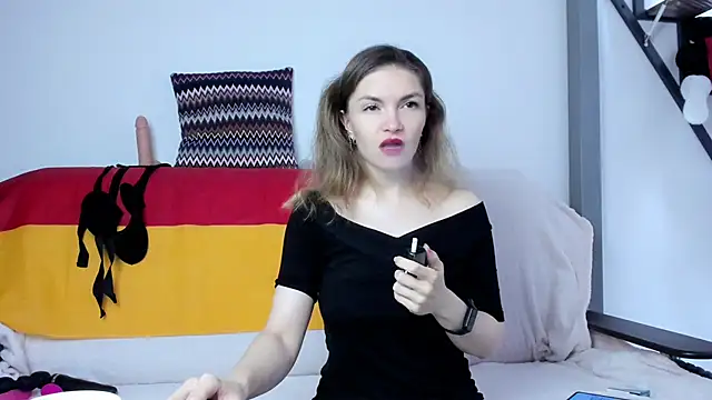 Katherine Twilight online show from December 5, 3:17 pm