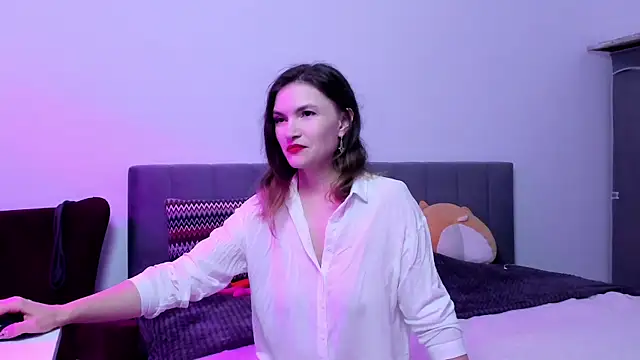 Katherine Twilight online show from October 24, 3:30 pm