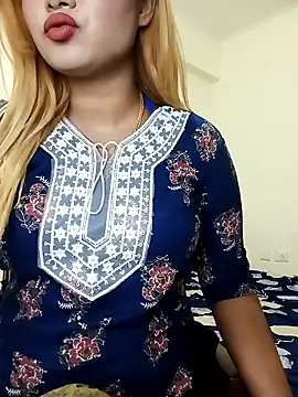 alexa cam44 online show from April 11, 7:40 pm