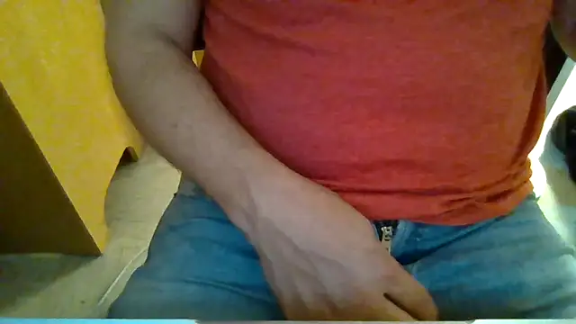 xTurnleftx online show from June 6, 2:22 pm