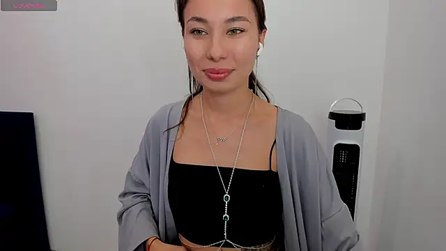Snapshot of Kat__cat chatting on May 9, 7:13 am Kat cat online show from May 9, 7:13 am