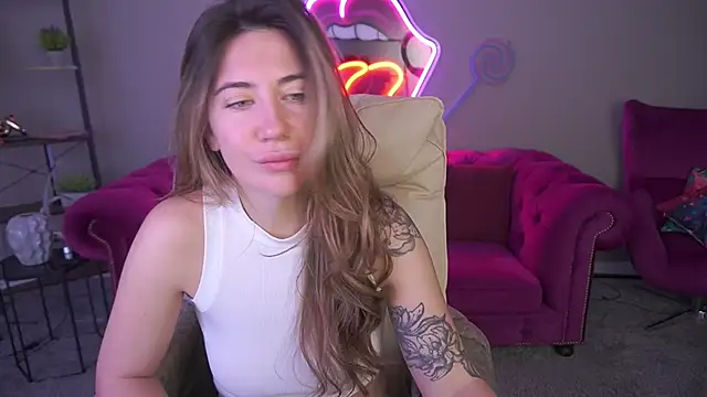 KateShanny online show from February 26, 6:56 am