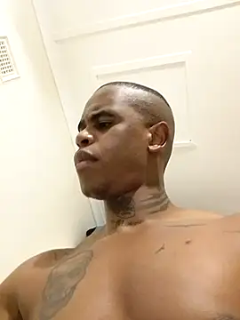 Snapshot of Bedroom_Gangster007 chatting on September 11, 6:19 pm Bedroom Gangster007 online show from September 11, 6:19 pm