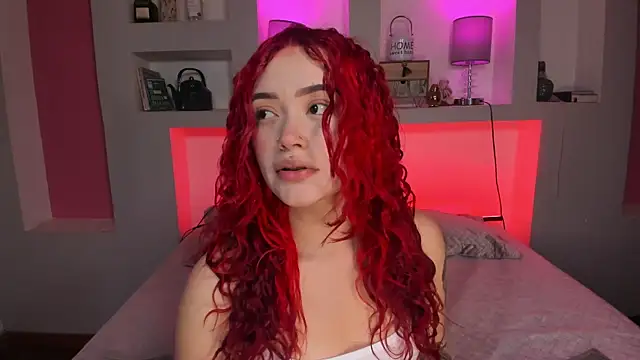 Snapshot of Camila_Rivers chatting on June 25, 12:31 pm Camila Rivers online show from June 25, 12:31 pm