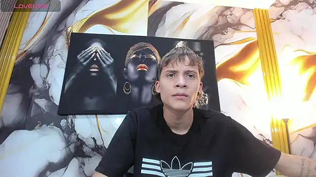mono blonde online show from June 24, 12:04 pm