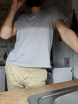 maikll989 online show from December 14, 10:47 pm